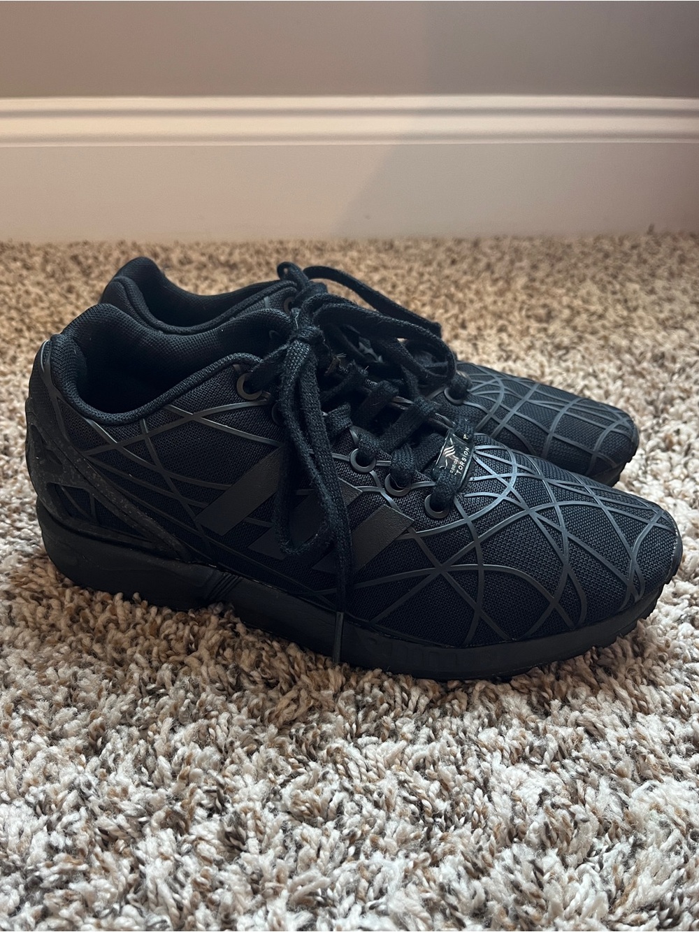 Adidas Torsion Black Geometric Size 6
